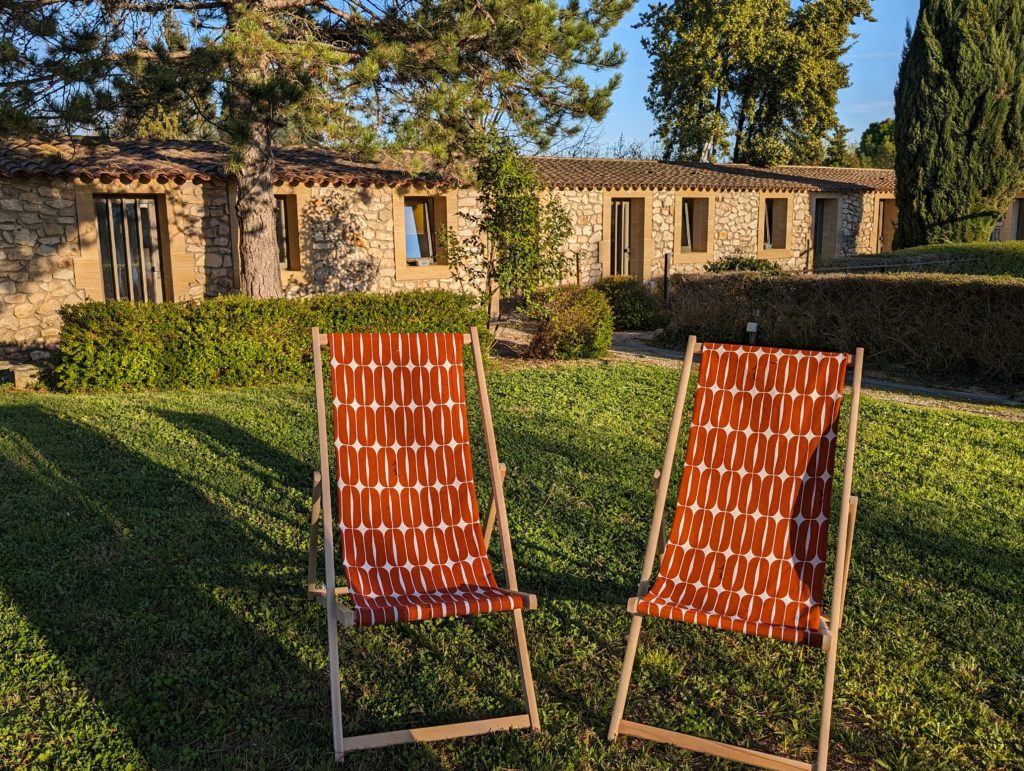 chambre d'hôtes campagne nîmes piscine